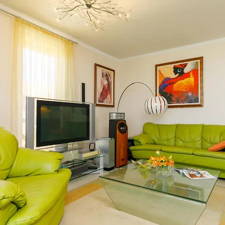 Апартаменты Miralago By Interhome *